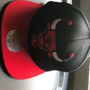 Chicago bulls adjustable fit basketball cap.
